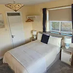 Crag Shore Bed and Breakfast 4*