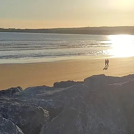 Crag Shore Lahinch